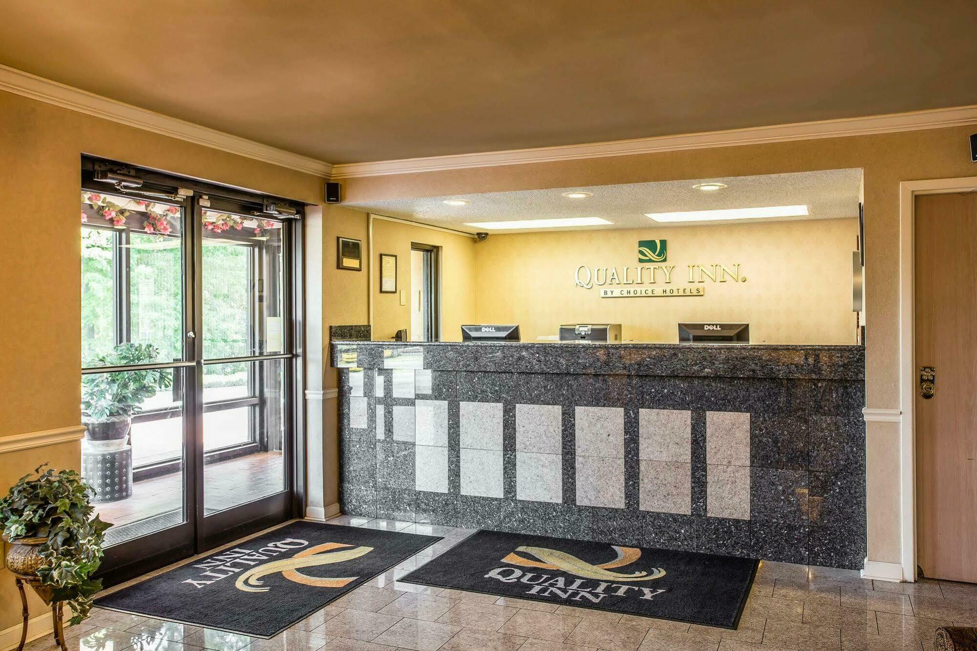 Quality Inn Fort Jackson Columbia Esterno foto